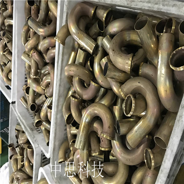  怎樣使彎管機彎難彎的管子？